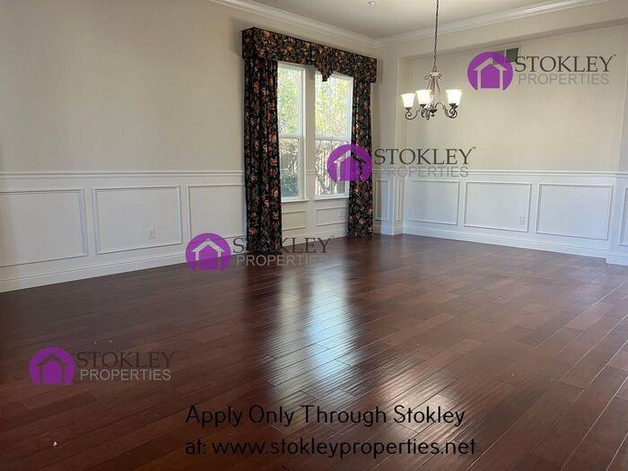 79 Bottlebrush Ct - Photo 2 of 49