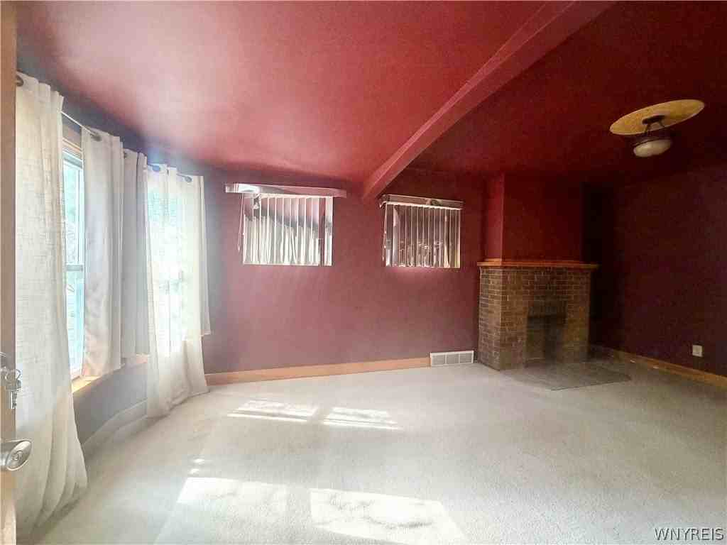 544 Lasalle Ave - Photo 3 of 18