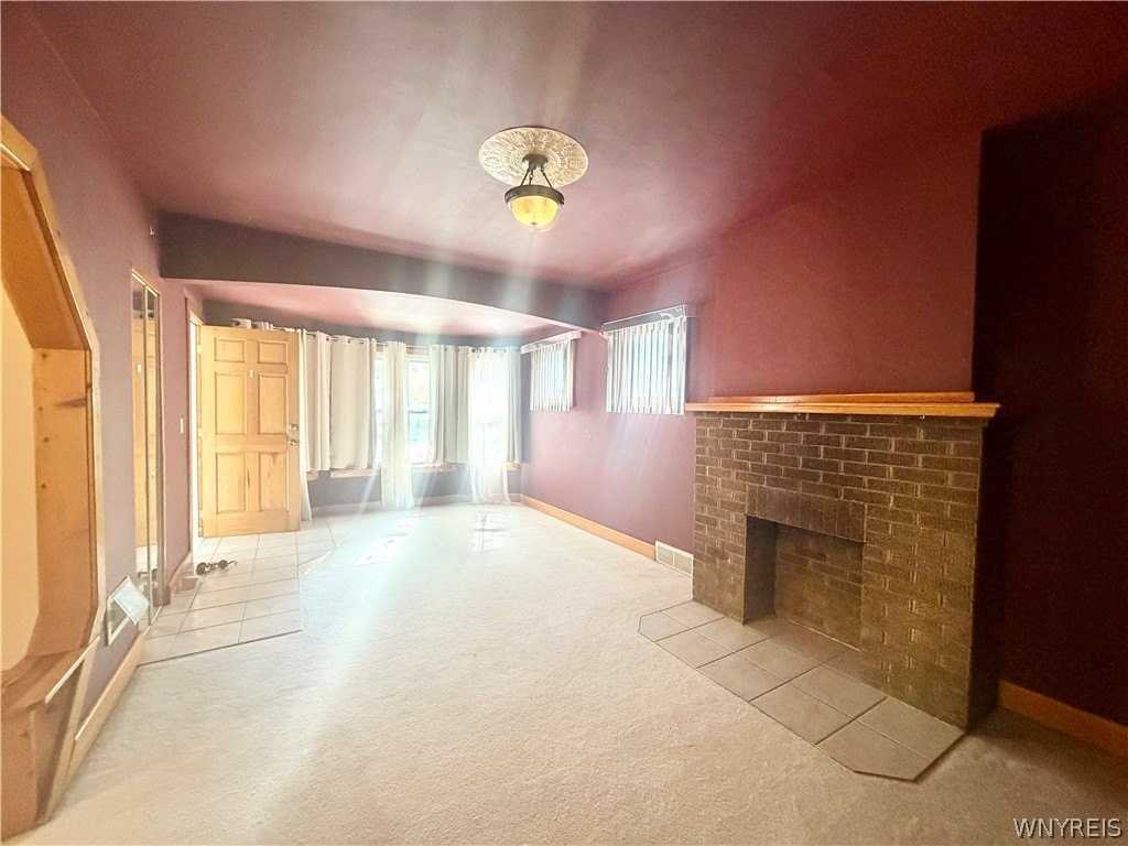 544 Lasalle Ave - Photo 6 of 18