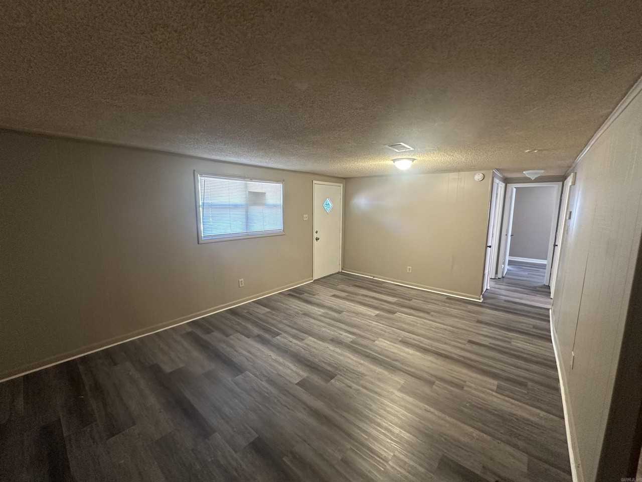 804 1/2 W 45th St #1-2 - Photo 3 of 12