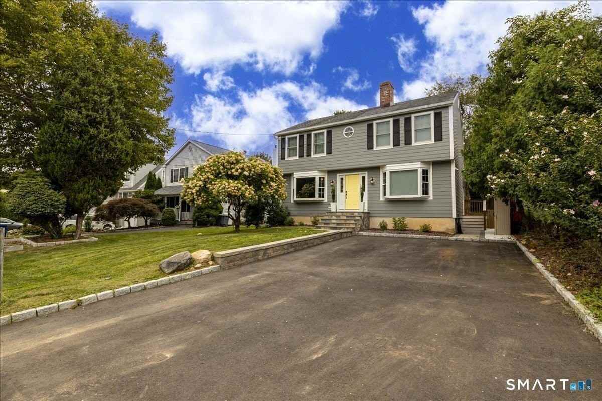 27 Hale St - Photo 2 of 35