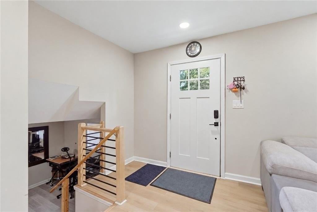 3316 Alcazar Dr Sw - Photo 4 of 36