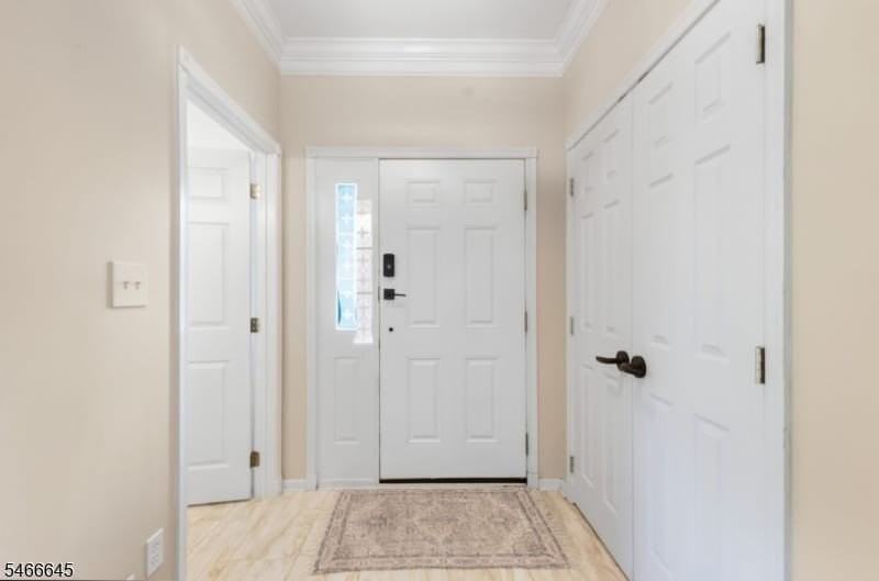 607 Patricia Cir - Photo 4 of 26