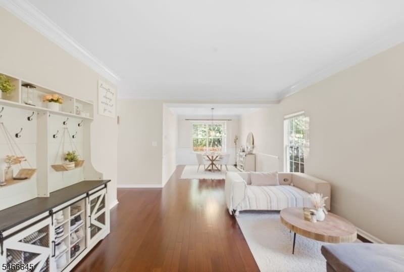 607 Patricia Cir - Photo 5 of 26