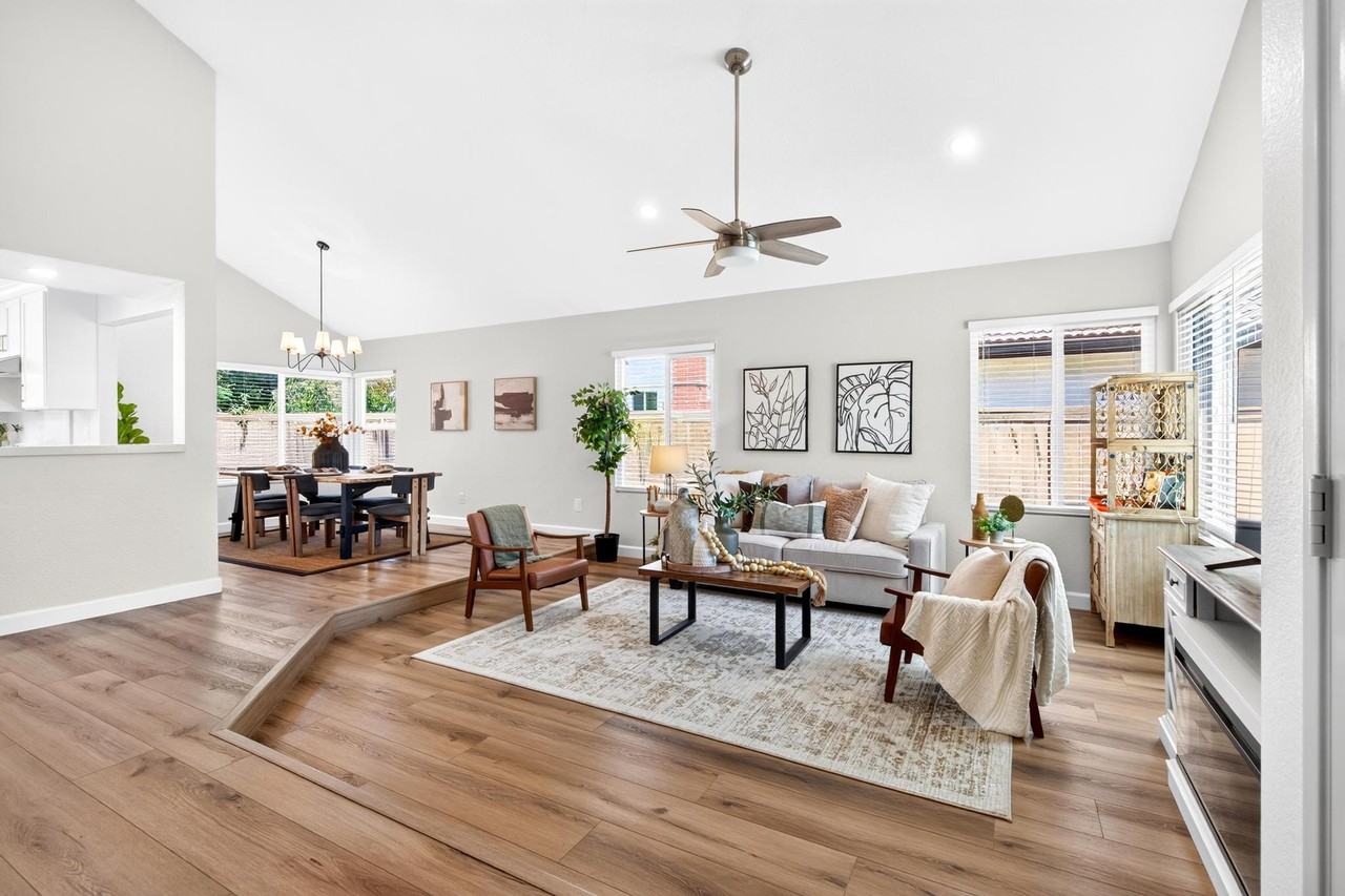 920 Merlin Ct #1 - Photo 2 of 16