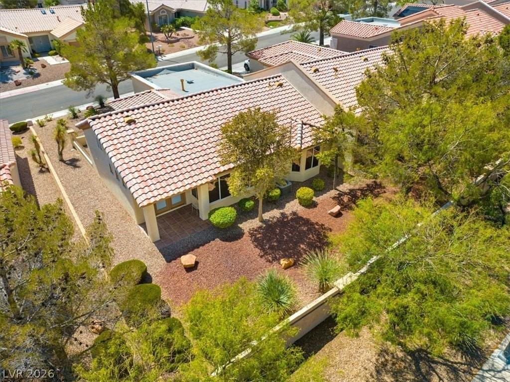 2833 Breakers Creek Dr - Photo 3 of 50