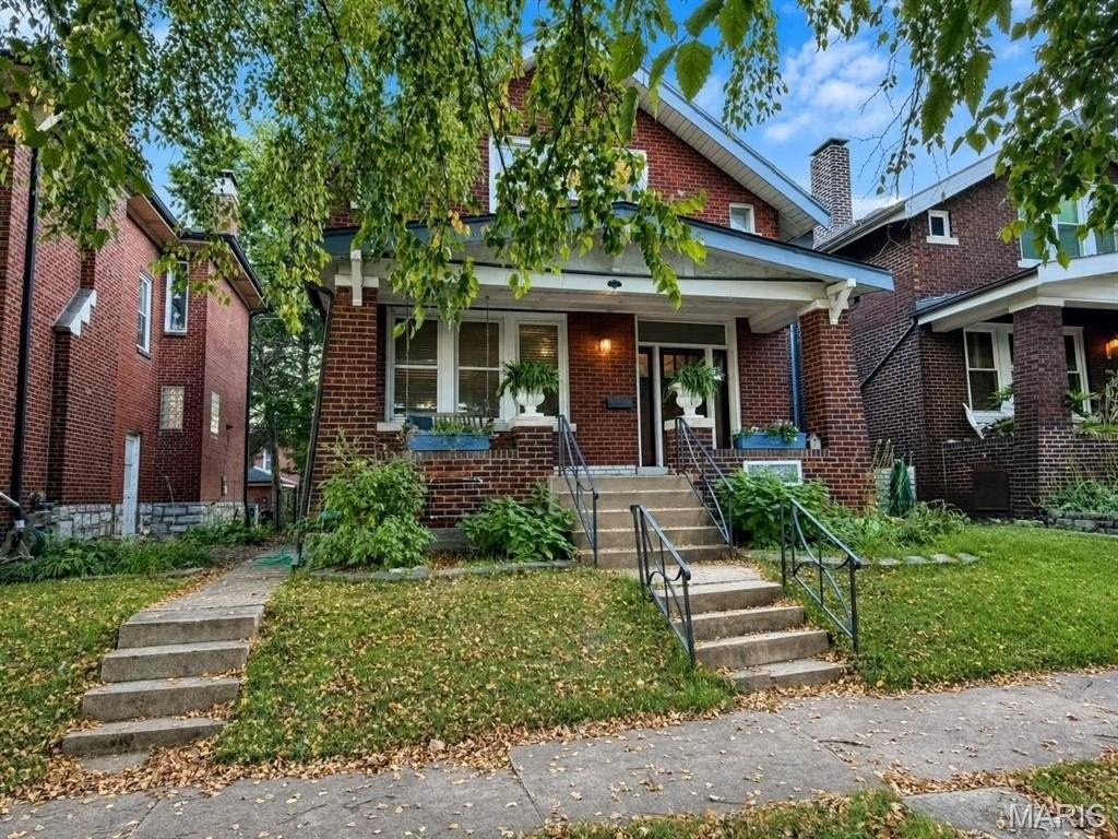 4912 Sutherland Ave - Photo 2 of 40