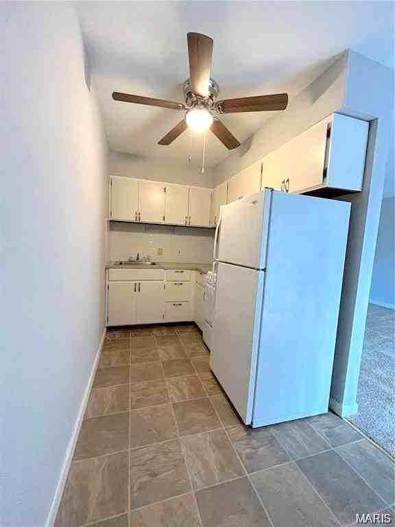704 S Lincoln Ave #11 - Photo 4 of 9