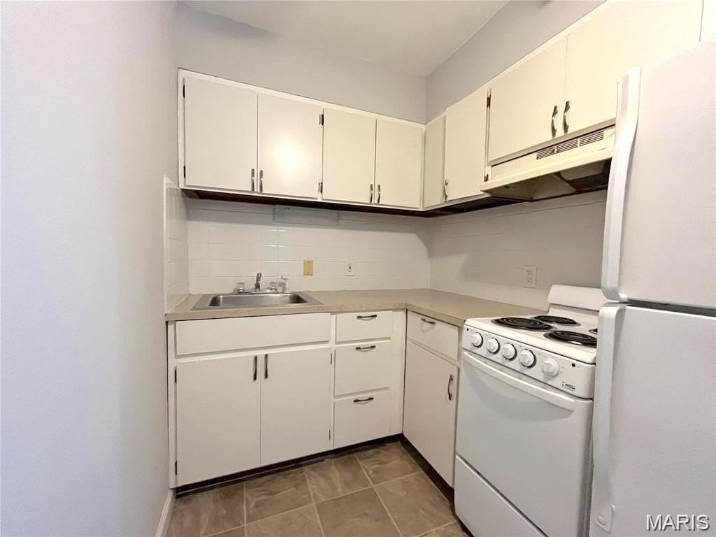 704 S Lincoln Ave #11 - Photo 5 of 9