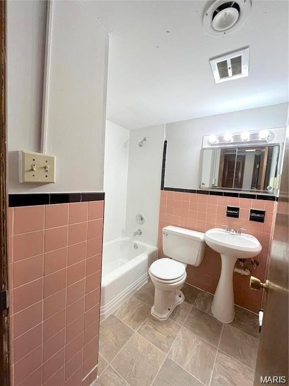 704 S Lincoln Ave #11 - Photo 6 of 9