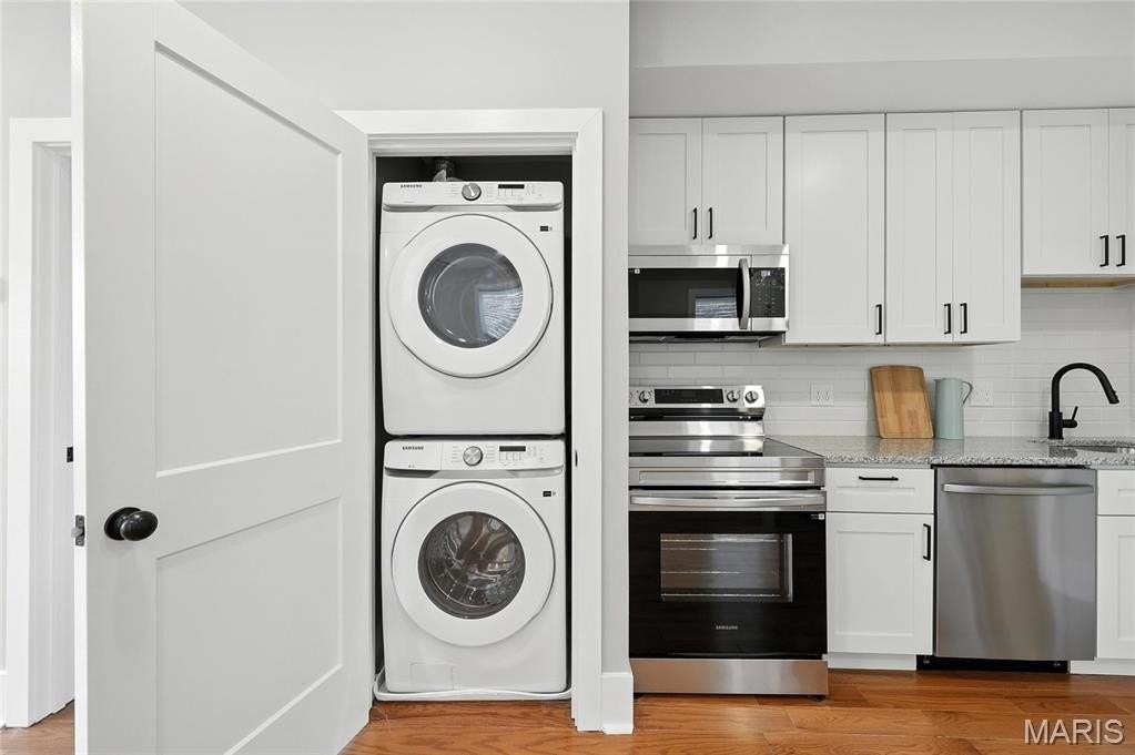 4363 Gibson Ave #1F - Photo 3 of 10