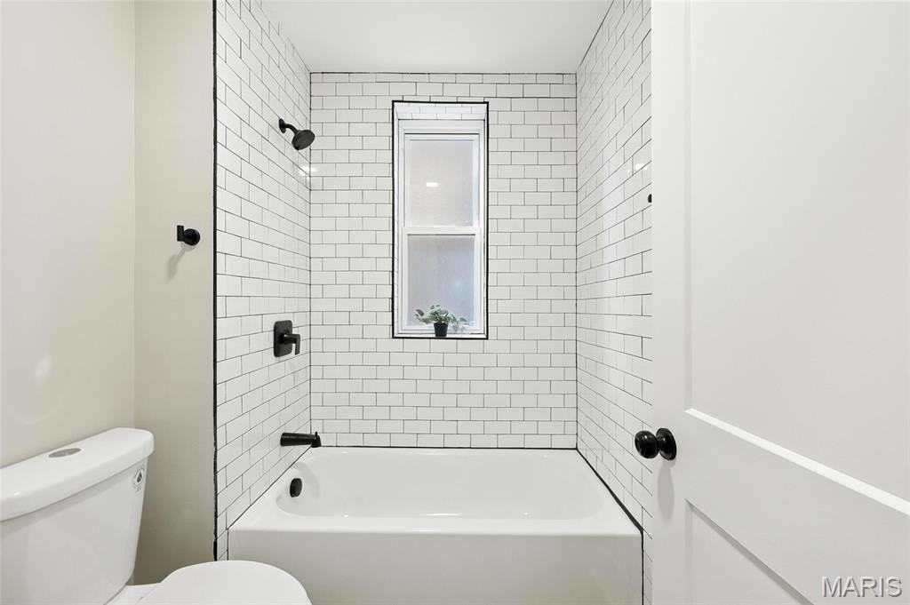4363 Gibson Ave #1F - Photo 6 of 10