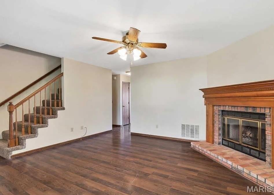 1241 Monaco Ln - Photo 5 of 19