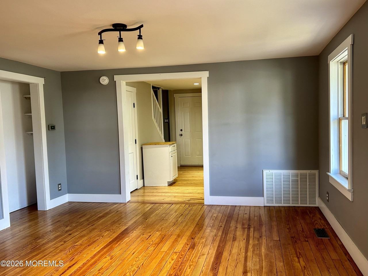 39 Hamilton St - Photo 5 of 13