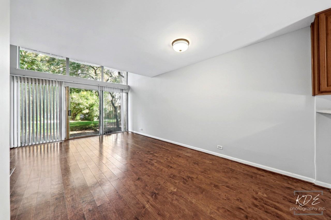 5910 Meadow Dr - Photo 6 of 18