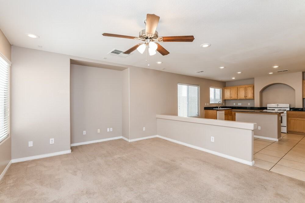 7298 Phlox Rd - Photo 5 of 17