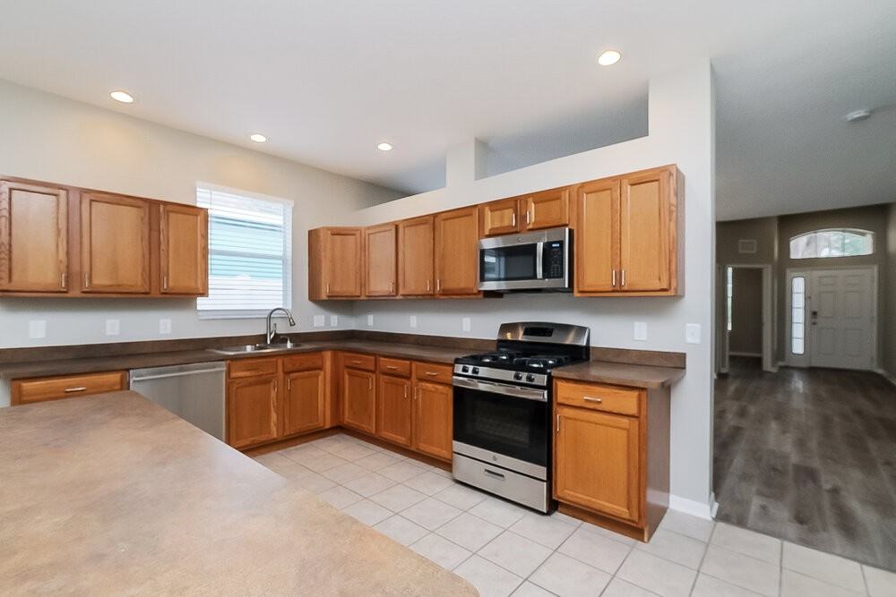 13036 Terrace Springs Dr - Photo 7 of 16