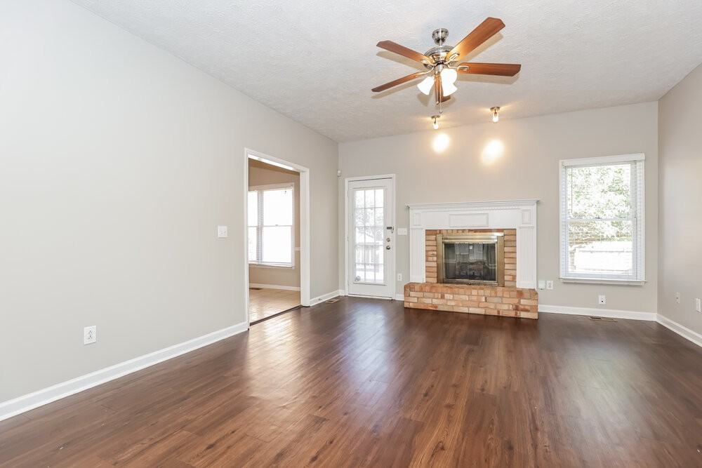 1838 Bridget Dr - Photo 4 of 17