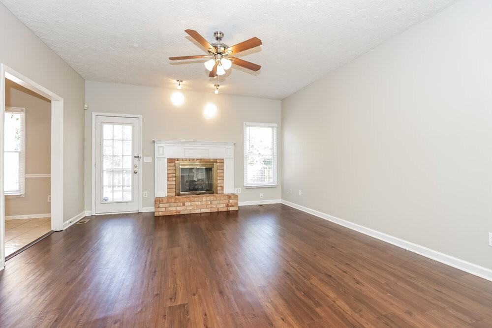 1838 Bridget Dr - Photo 5 of 17