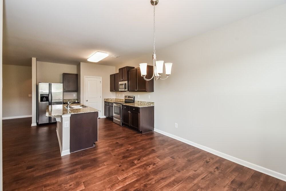 202 Hayes Park Dr - Photo 6 of 16
