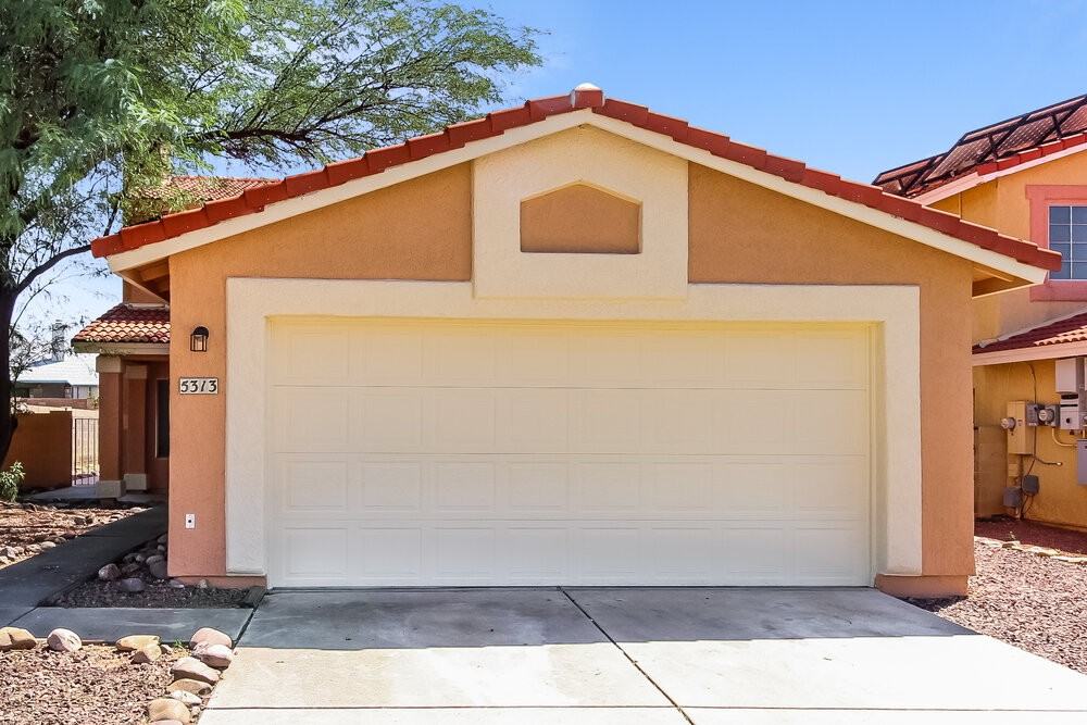 5313 W Wood Owl Dr - Photo 4 of 17