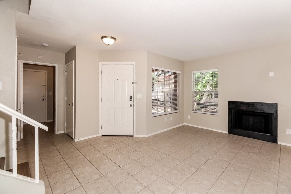 5313 W Wood Owl Dr - Photo 7 of 17