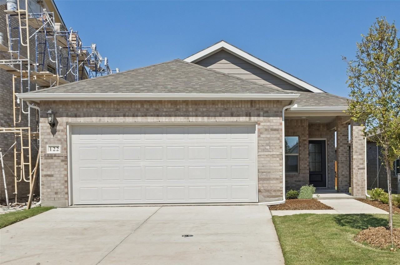 122 Winchester Hill Ln - Photo 2 of 25