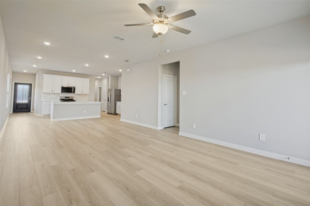 122 Winchester Hill Ln - Photo 4 of 25