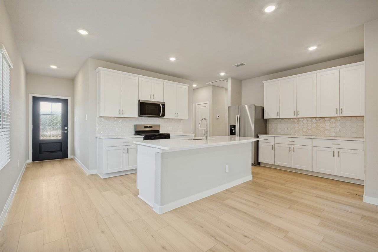 122 Winchester Hill Ln - Photo 6 of 25