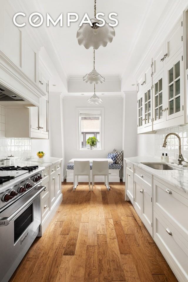 1 Leroy St #PH5B - Photo 5 of 14