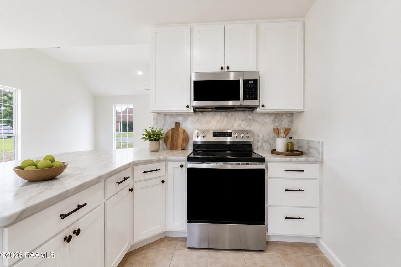 101 Sonny Ln - Photo 6 of 19