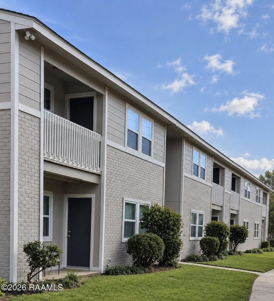 115 Sycamore Dr #140