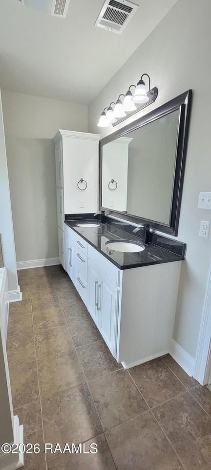 407 Claystone Rd - Photo 5 of 7