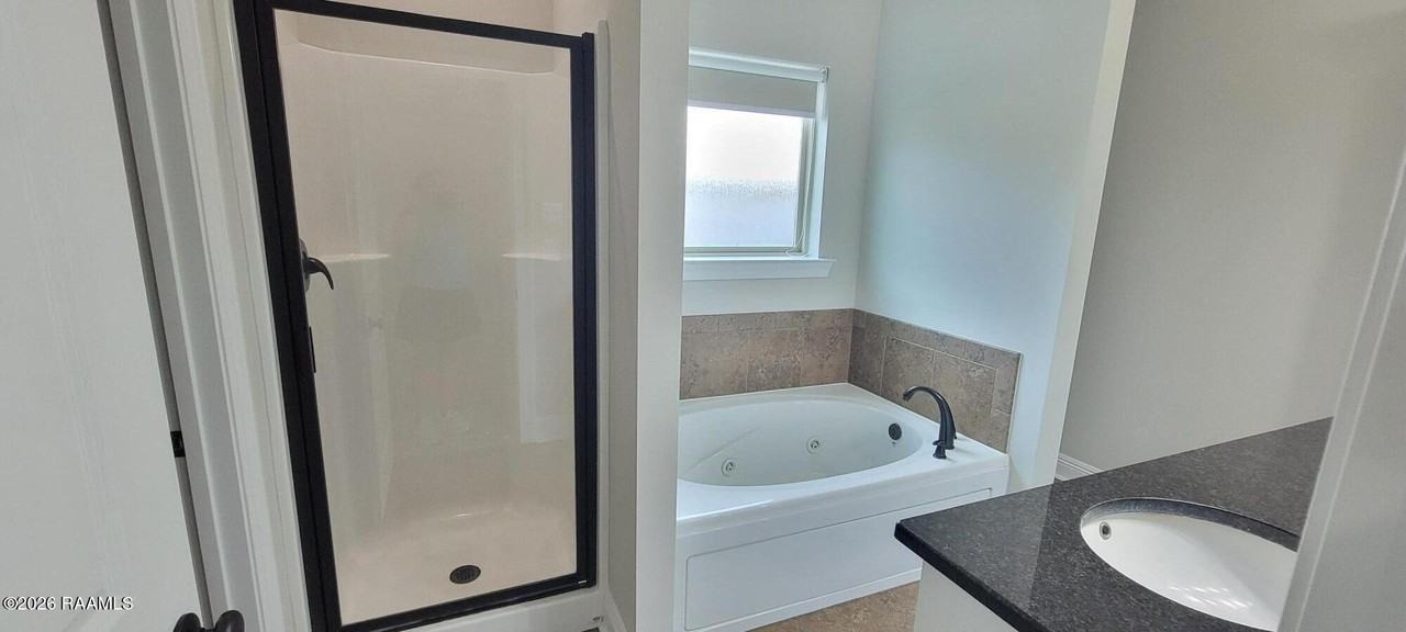 407 Claystone Rd - Photo 6 of 7