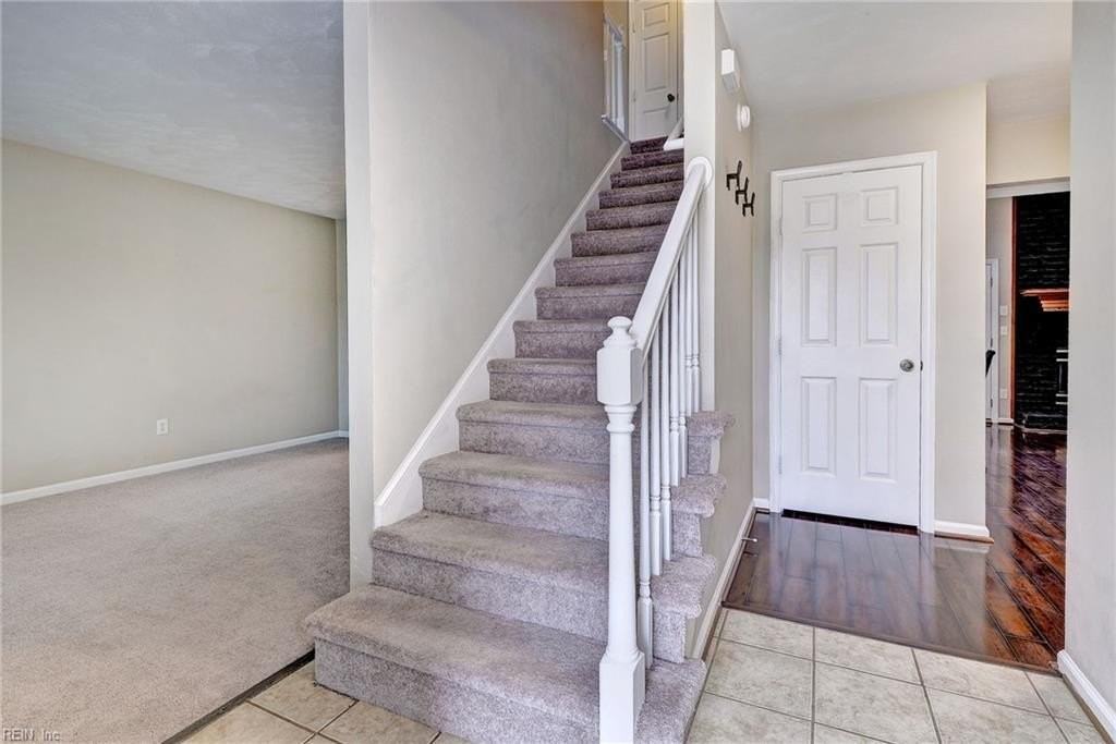 114 Sheffield Way - Photo 5 of 34
