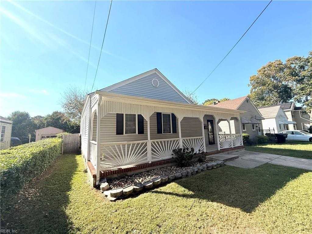 942 Douglas Ave - Photo 2 of 16