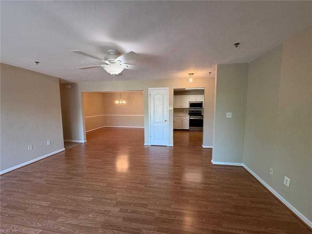 2204 Lesner Cres #200 - Photo 7 of 36