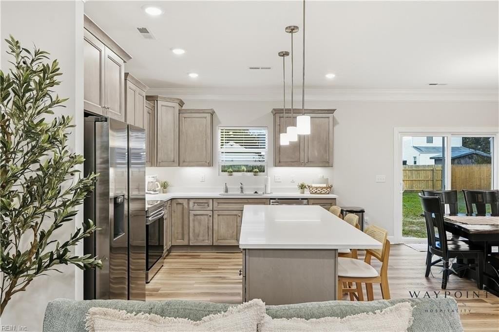 9264 Rippard Ave - Photo 5 of 25