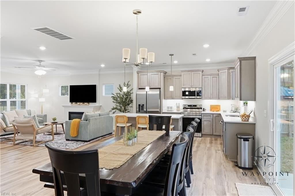 9264 Rippard Ave - Photo 6 of 25