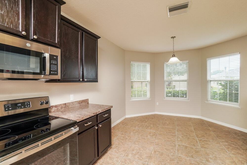 6918 Glenbrook Dr - Photo 5 of 16