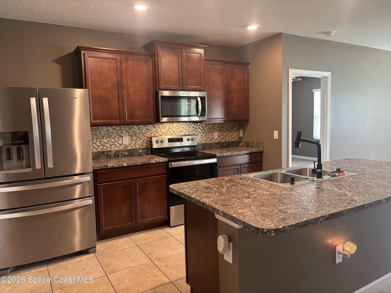 319 Moray Dr Sw - Photo 6 of 30