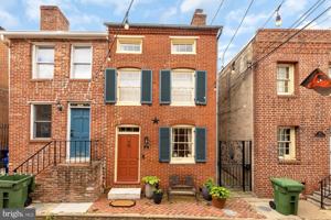 featured image of 217 E Churchill St