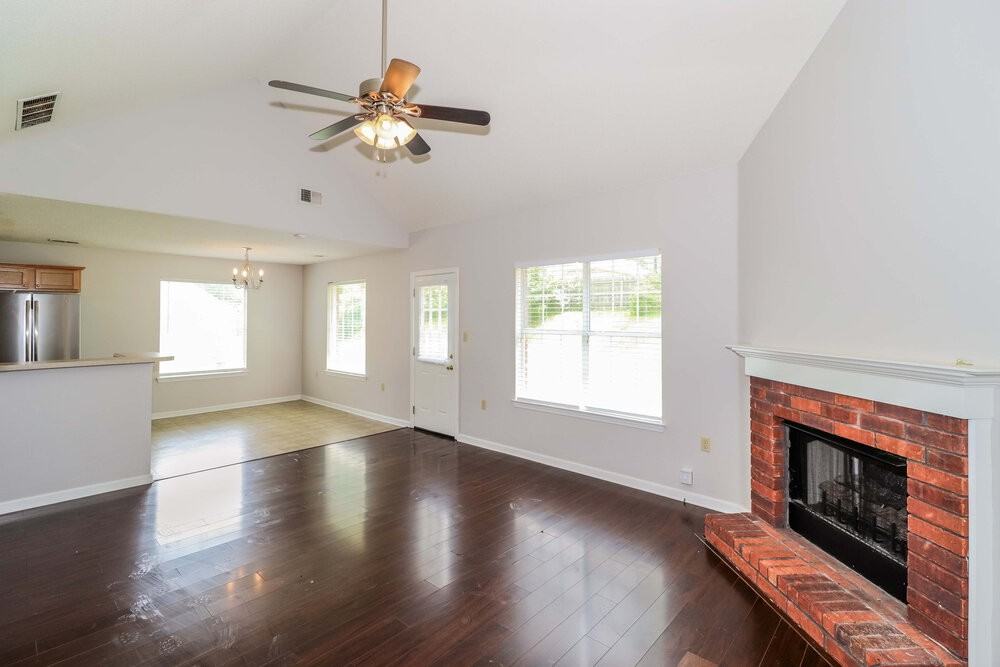 6689 Whitten View Ln - Photo 6 of 17