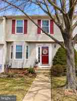 featured image of 702 Medinah Cir