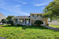 4 Roslyn Rd - Photo 1 of 1