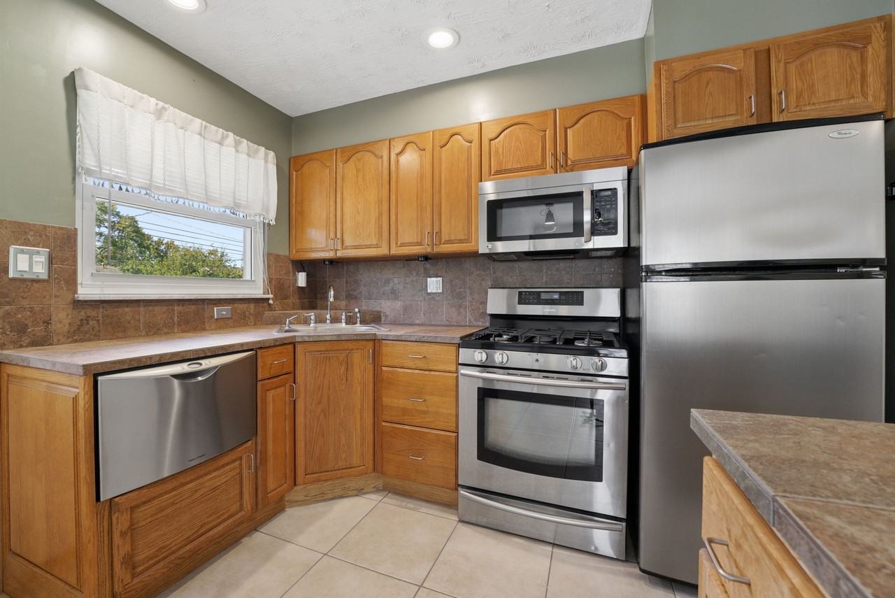 1007 Chestershire Rd - Photo 7 of 28