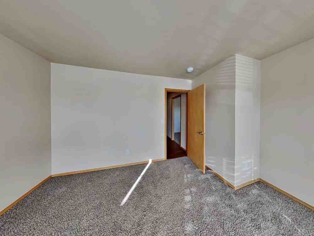 16596 Southeast 183rd Place - Photo 4 of 11