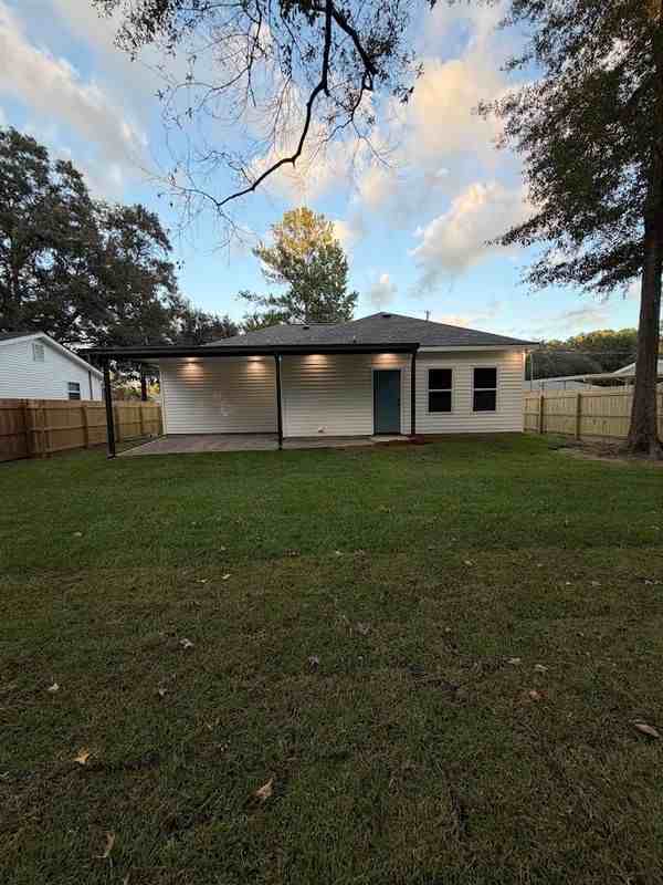70293 5th St - Photo 3 of 3