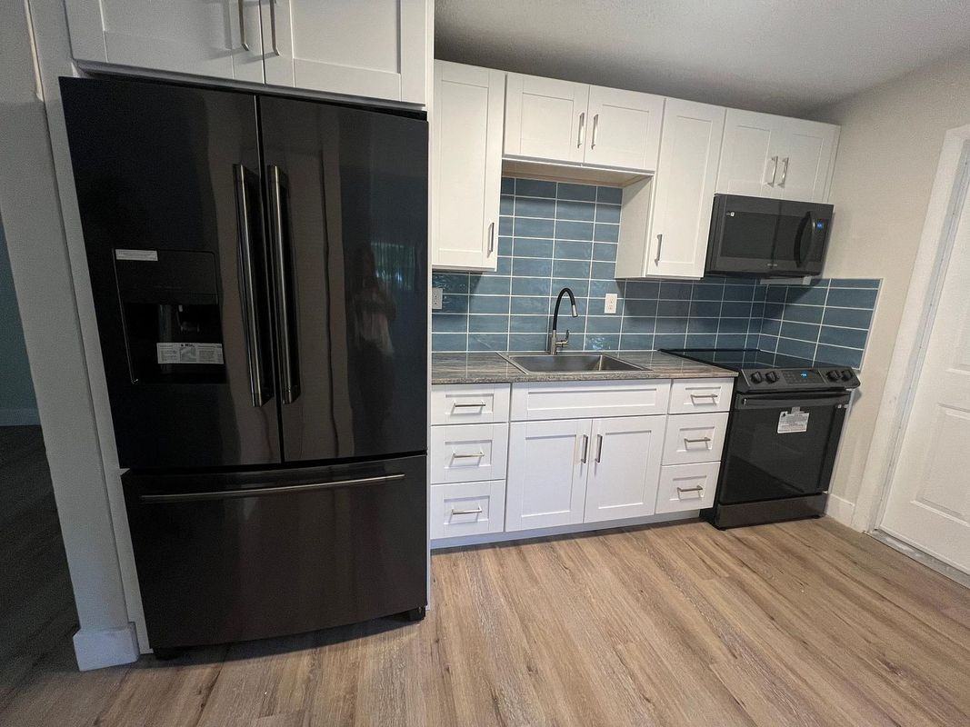 2792 Sw 26th St - Photo 5 of 21
