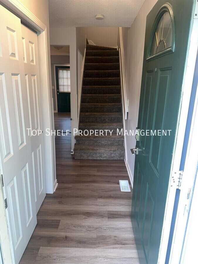 300 E Park Ave - Photo 7 of 11